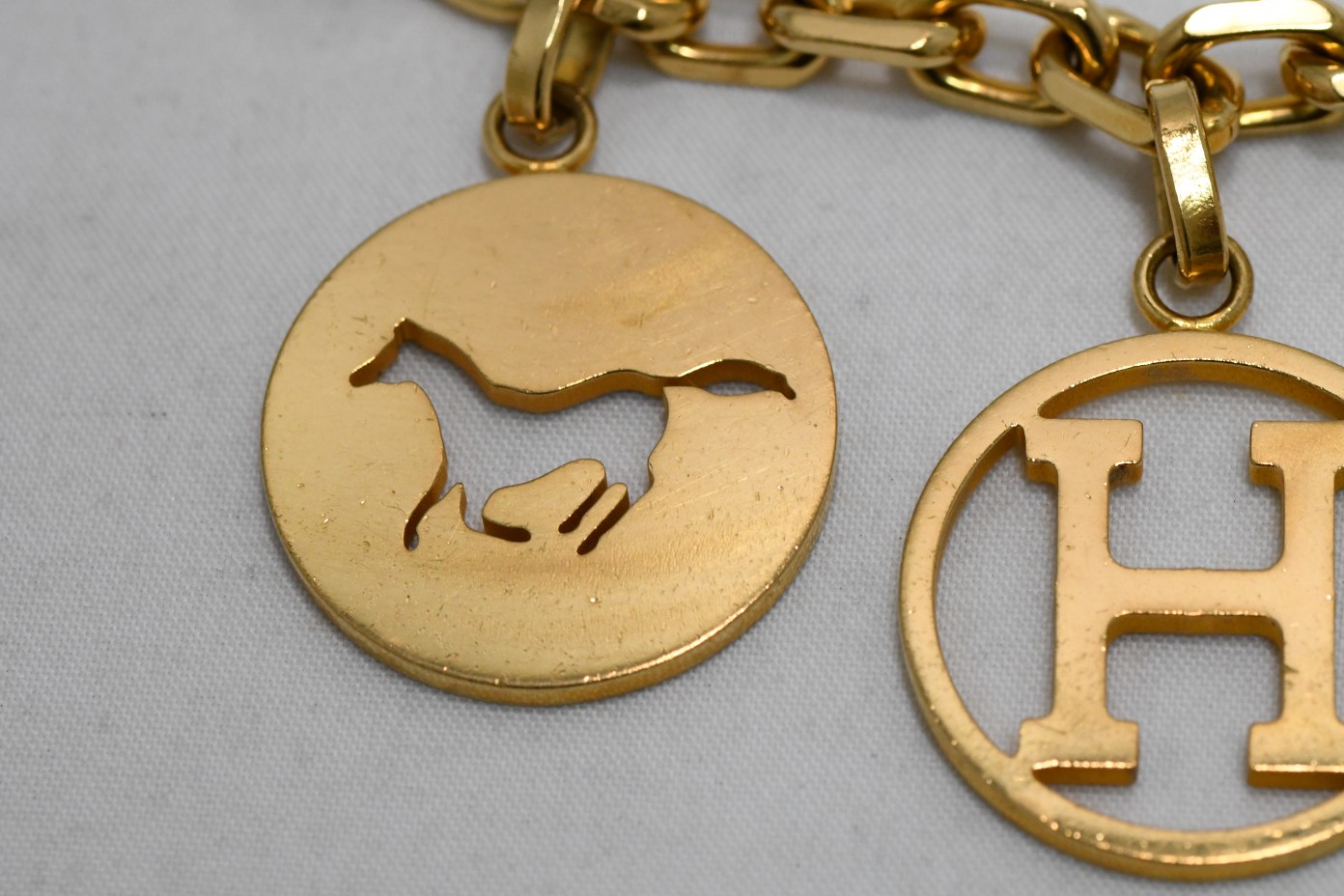 Authentic HERMES Gold Olga Breloque Bag Charm Horse Dog Cadena RARE -  SANDIA EXCHANGE