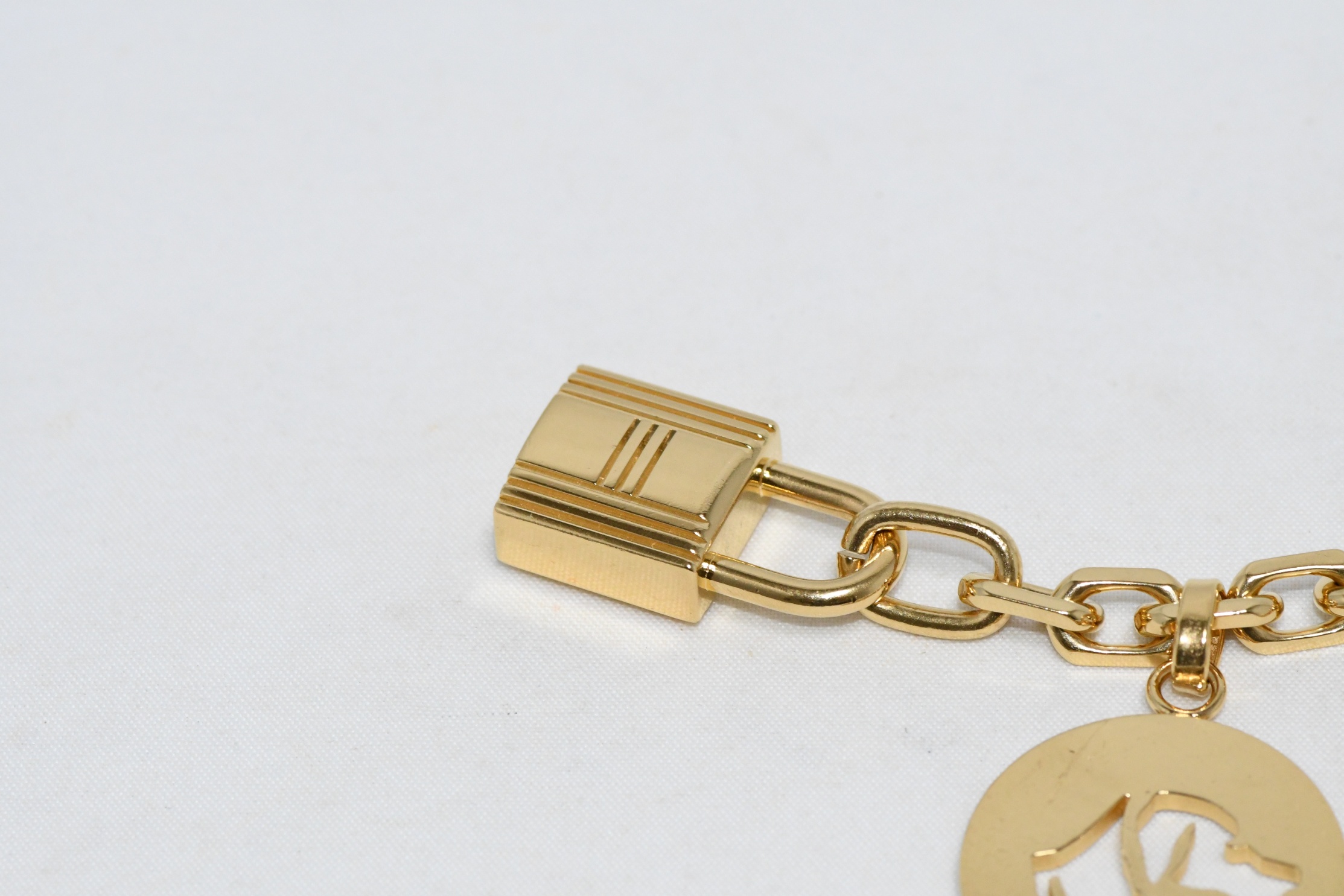 Authentic LOUIS VUITTON LV 10 SET PADLOCK KEY BAG CHARM CADENA GOLD-PLATED  in 2023