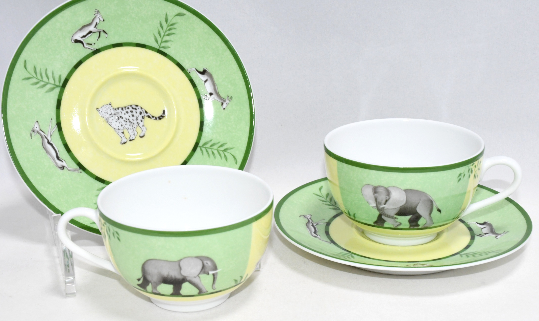 Hermes Africa Tea Cup and Saucer 2 set Green porcelain dinnerware coffee  animal – art Japan Export