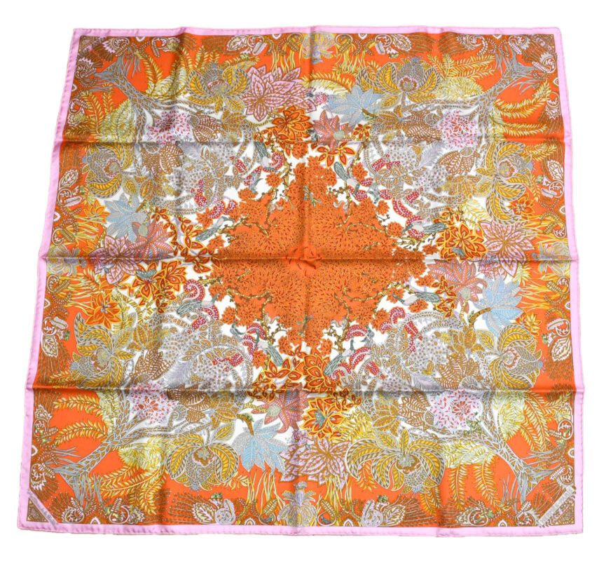 小物 Hermes CARRE 90cm Maitres de la Foret Hermes Scarf Maitres de la Foret 90 cm silk orange forest