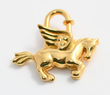 Hermes Cadena Gold Pegasus horse motif bag charm lock Y615