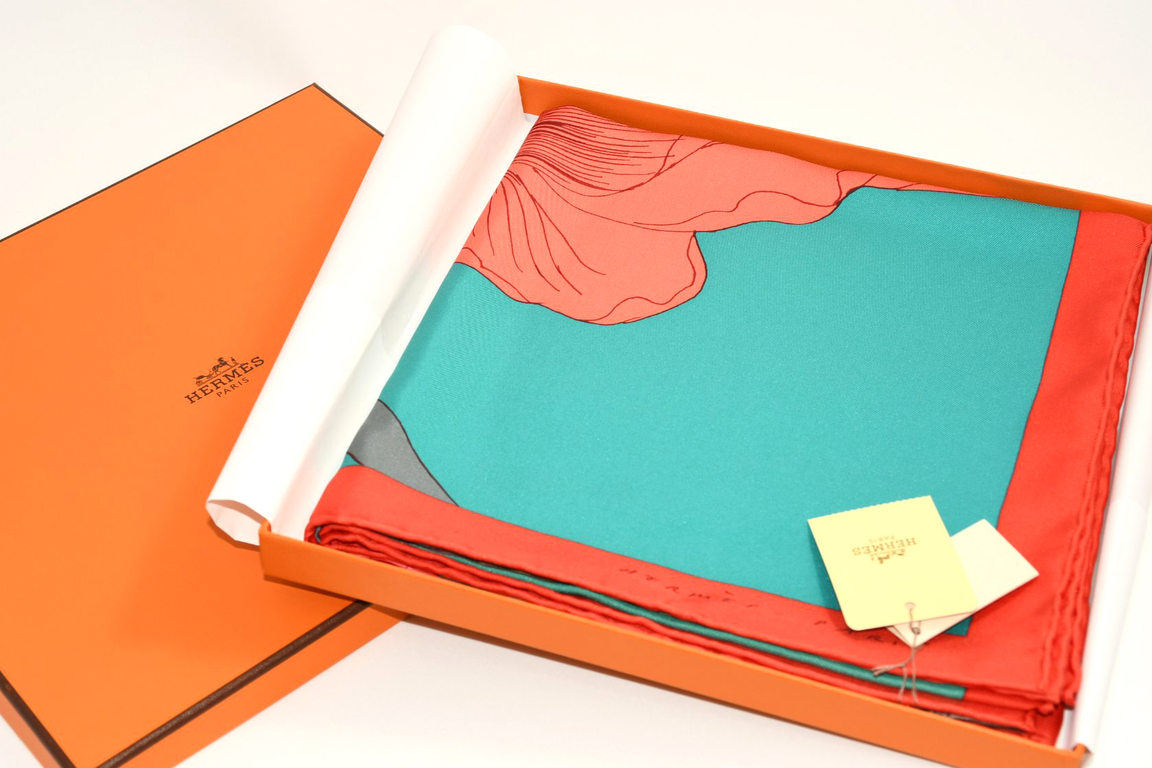 Hermes Scarf Etude Pour Un Iris Arc En Ciel 90 cm silk blue Carre flower 35 AUC35563_1023 (2)