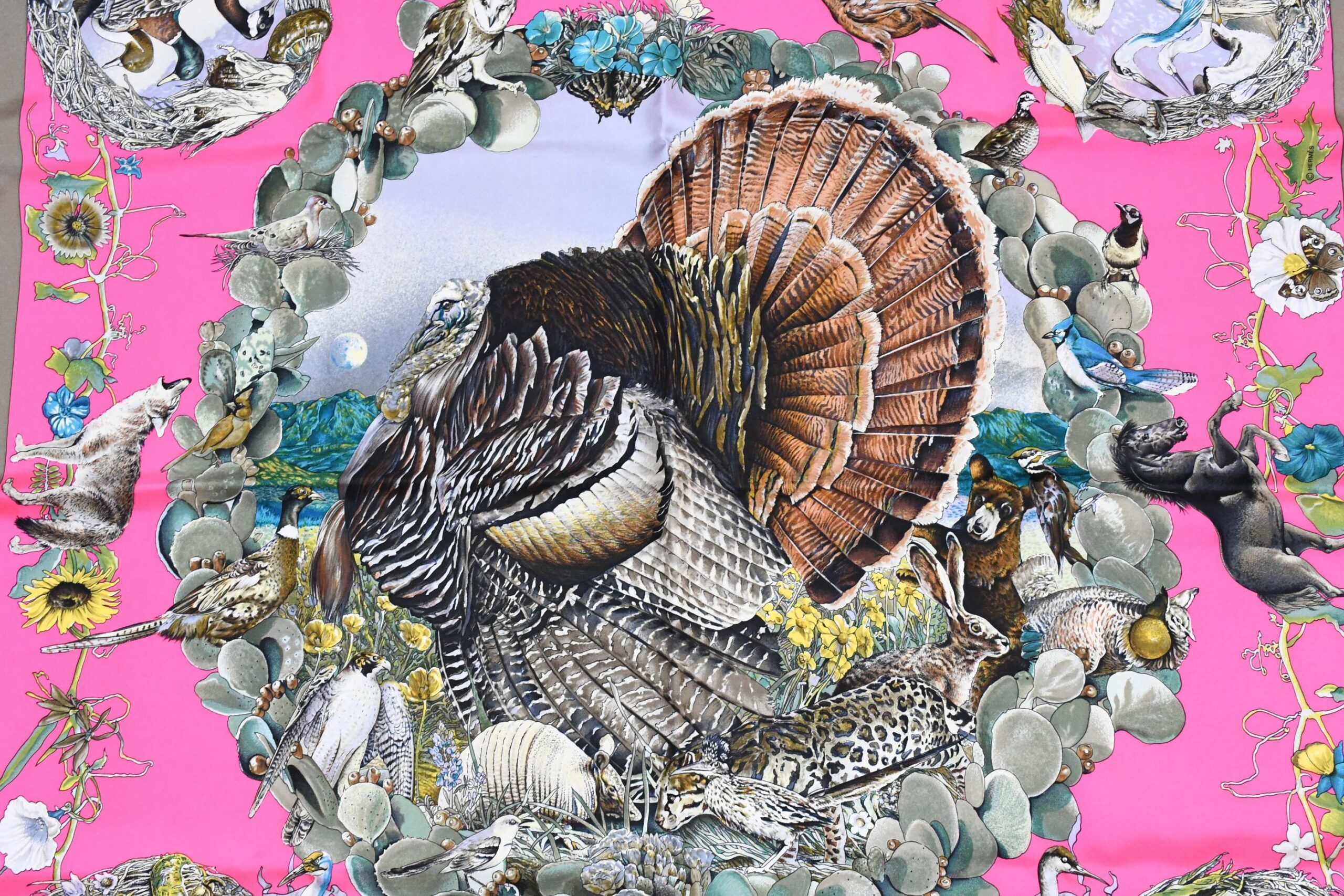 Hermes Scarf Faune Et Flore Du Texas Wildlife 90 cm by Kermit Oliver silk pink gray animal Carre 35 AUC47223_1211 (13)